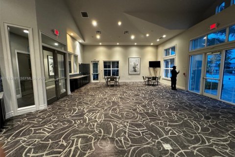 Apartment in Hollywood, Florida 1 bedroom, 72 sq.m. № 1993257 - photo 18