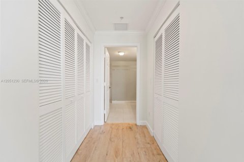 Copropriété à vendre à Miami, Floride: 2 chambres, 125.6 m2 № 2181793 - photo 20