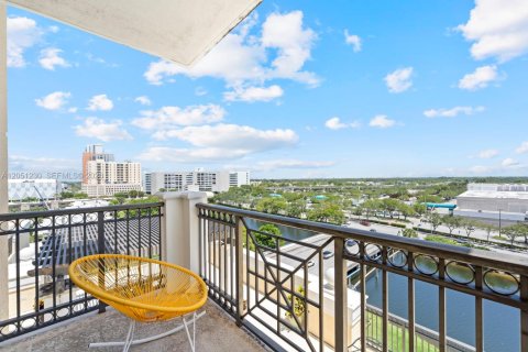 Copropriété à vendre à Miami, Floride: 2 chambres, 125.6 m2 № 2181793 - photo 9