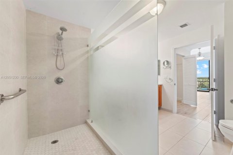 Copropriété à vendre à Miami, Floride: 2 chambres, 125.6 m2 № 2181793 - photo 16