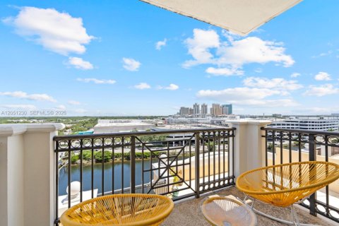 Copropriété à vendre à Miami, Floride: 2 chambres, 125.6 m2 № 2181793 - photo 10