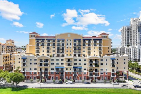 Copropriété à vendre à Miami, Floride: 2 chambres, 125.6 m2 № 2181793 - photo 2
