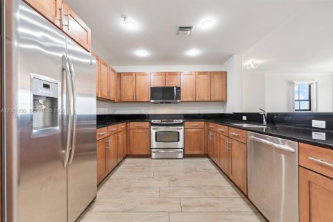 Copropriété à vendre à Miami, Floride: 2 chambres, 125.6 m2 № 2181793 - photo 5