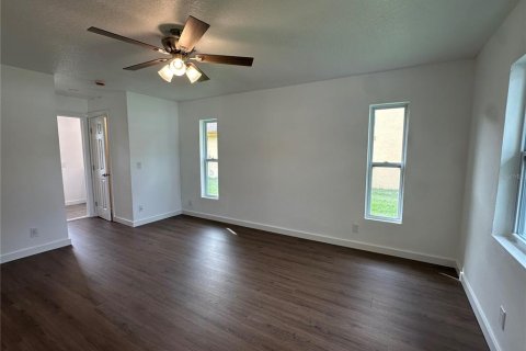 Villa ou maison à vendre à Palm Coast, Floride: 4 chambres, 171.4 m2 № 2314403 - photo 9