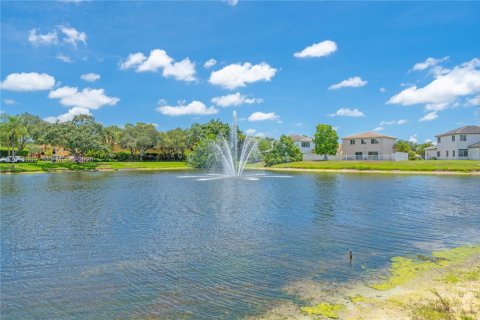 Casa en venta en Miramar, Florida, 3 dormitorios, 154.5 m2 № 2171094 - foto 29