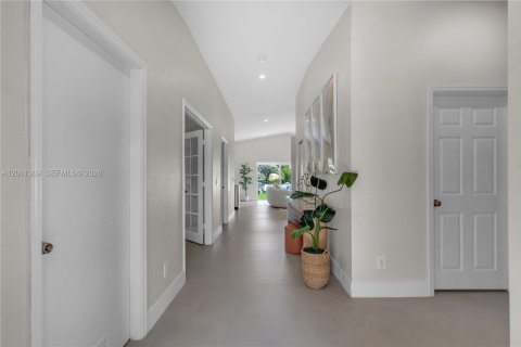 Casa en venta en Miramar, Florida, 3 dormitorios, 154.5 m2 № 2171094 - foto 4