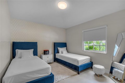 Casa en venta en Miramar, Florida, 3 dormitorios, 154.5 m2 № 2171094 - foto 19