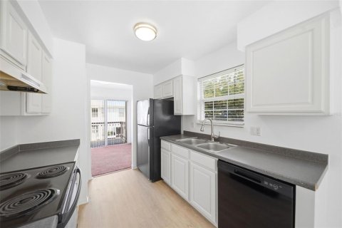 Copropriété à vendre à Orlando, Floride: 2 chambres, 112.04 m2 № 2372843 - photo 8