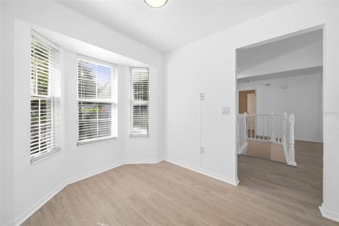Copropriété à vendre à Orlando, Floride: 2 chambres, 112.04 m2 № 2372843 - photo 12