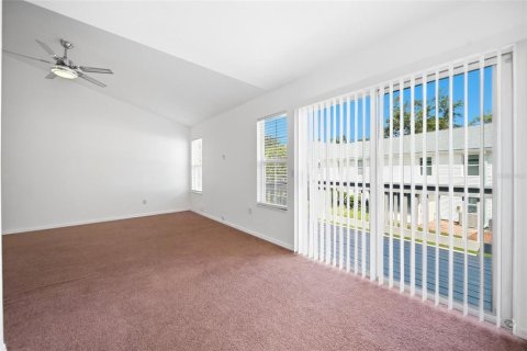 Copropriété à vendre à Orlando, Floride: 2 chambres, 112.04 m2 № 2372843 - photo 13
