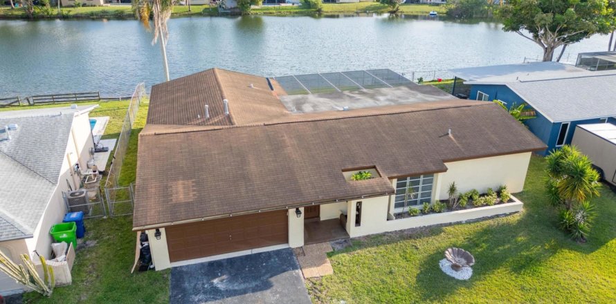 Casa en Sunrise, Florida 3 dormitorios, 172.05 m2 № 1065509