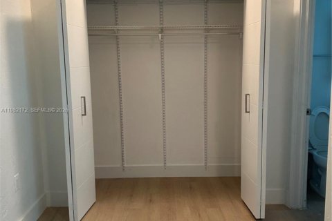 Apartment in Miami Beach, Florida 38.55 sq.m. № 2043317 - photo 8