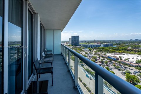 Condo in Hallandale Beach, Florida, 2 bedrooms  № 1766480 - photo 13