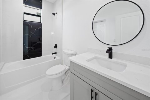 Villa ou maison à vendre à Cape Coral, Floride: 4 chambres, 154.03 m2 № 2166302 - photo 24