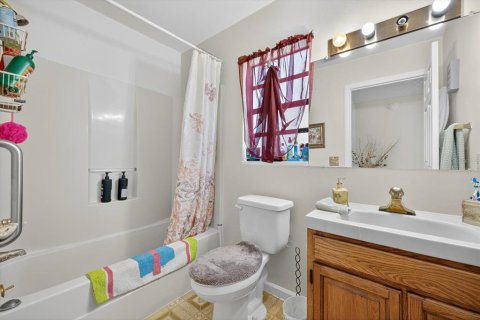 House in Wesley Chapel, Florida 3 bedrooms, 173.91 sq.m. № 1828604 - photo 20