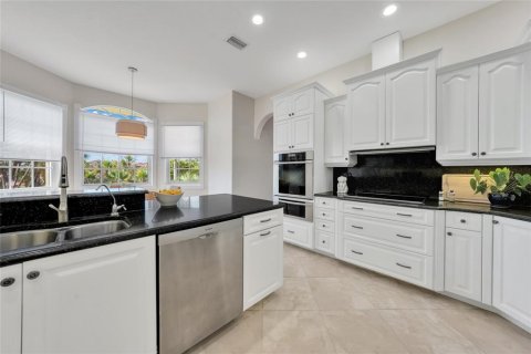 Condo in Punta Gorda, Florida, 3 bedrooms № 2209334 - photo 12