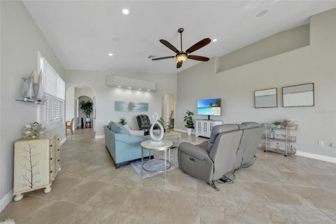 Condo in Punta Gorda, Florida, 3 bedrooms № 2209334 - photo 7