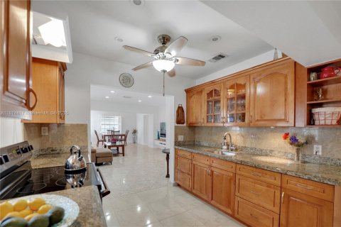 Villa ou maison à vendre à North Miami, Floride: 3 chambres, 129.04 m2 № 1922911 - photo 22