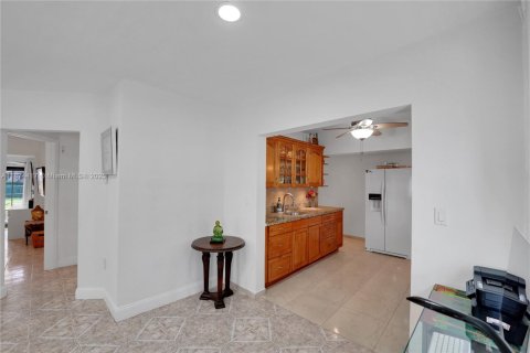 Villa ou maison à vendre à North Miami, Floride: 3 chambres, 129.04 m2 № 1922911 - photo 17