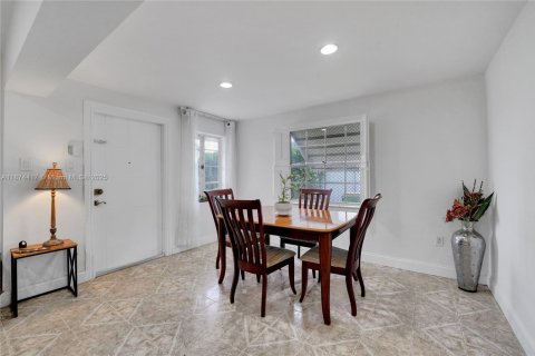 Villa ou maison à vendre à North Miami, Floride: 3 chambres, 129.04 m2 № 1922911 - photo 9