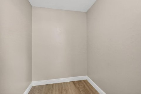 Condo in Delray Beach, Florida, 2 bedrooms  № 2078489 - photo 20