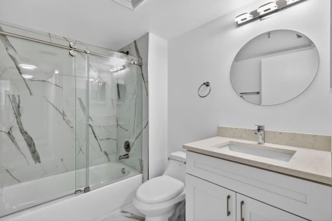 Condo in Delray Beach, Florida, 2 bedrooms  № 2078489 - photo 23