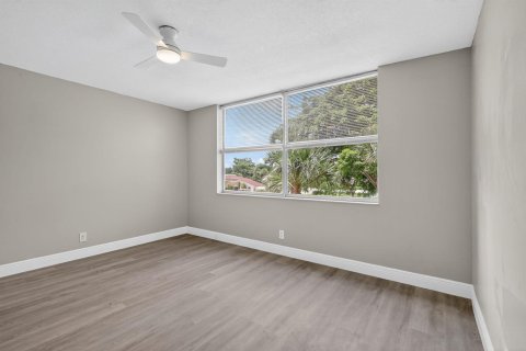 Condo in Delray Beach, Florida, 2 bedrooms  № 2078489 - photo 16