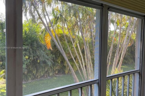 Condo in Coconut Creek, Florida, 1 bedroom  № 1854822 - photo 17
