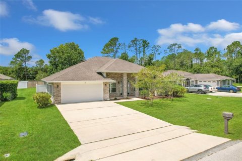Casa en venta en Palm Coast, Florida, 4 dormitorios, 201.23 m2 № 1918857 - foto 1
