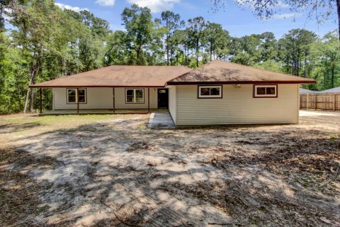 House in Middleburg, Florida 3 bedrooms, 146.04 sq.m. № 767199 - photo 1