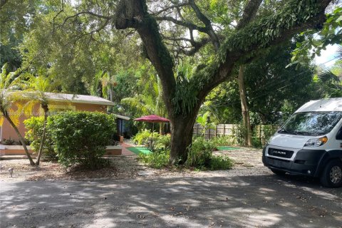 Villa ou maison à louer à North Miami, Floride: 1 chambre, 60.39 m2 № 1931674 - photo 15