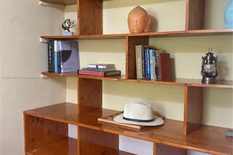 Villa ou maison à louer à North Miami, Floride: 1 chambre, 60.39 m2 № 1931674 - photo 7