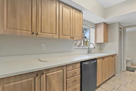 Condominio en venta en Saint Petersburg, Florida, 2 dormitorios, 143.07 m2 № 1782535 - foto 12