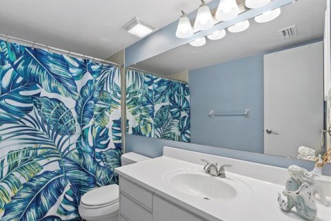 Condominio en venta en Saint Petersburg, Florida, 2 dormitorios, 143.07 m2 № 1782535 - foto 19