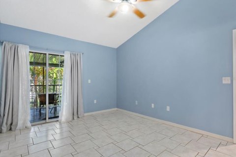 Condominio en venta en Saint Petersburg, Florida, 2 dormitorios, 143.07 m2 № 1782535 - foto 17