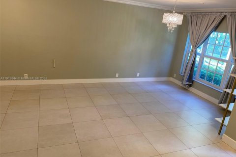 Купить таунхаус в Тамарак, Флорида 3 спальни, 151.15м2, № 1974925 - фото 7