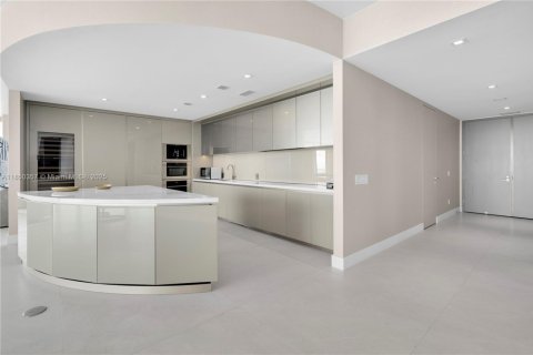 Copropriété à vendre à Sunny Isles Beach, Floride: 4 chambres, 288.83 m2 № 1857358 - photo 8