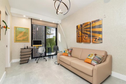 Condo in Palm Beach Shores, Florida, 2 bedrooms № 2087661 - photo 21