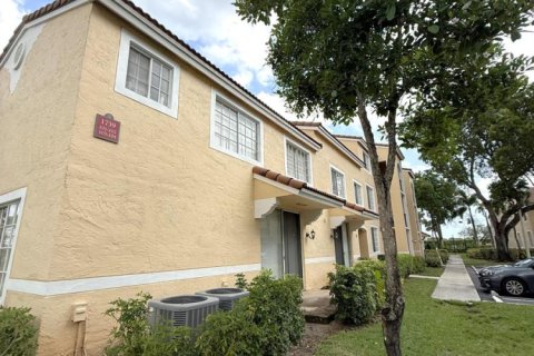 Townhouse in West Palm Beach, Florida 3 bedrooms, 125.23 sq.m. № 2178956 - photo 3