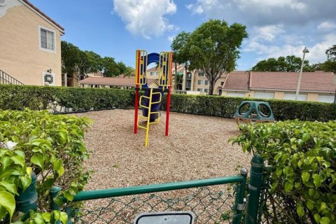 Townhouse in West Palm Beach, Florida 3 bedrooms, 125.23 sq.m. № 2178956 - photo 8