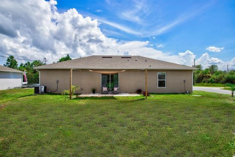 Villa ou maison à louer à Palm Bay, Floride: 3 chambres, 113.43 m2 № 2401736 - photo 15