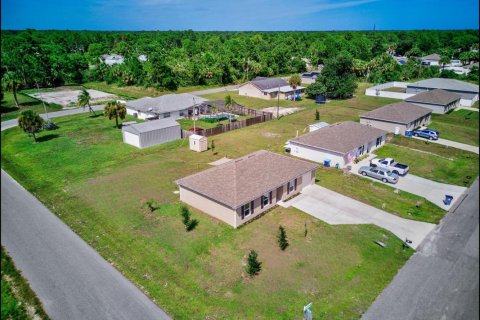 Villa ou maison à louer à Palm Bay, Floride: 3 chambres, 113.43 m2 № 2401736 - photo 16