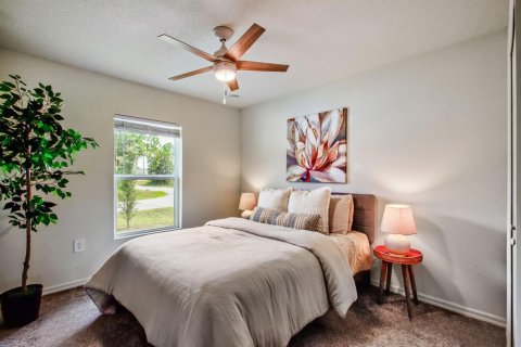 Villa ou maison à louer à Palm Bay, Floride: 3 chambres, 113.43 m2 № 2401736 - photo 11