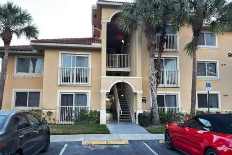 Condominio en venta en Tamarac, Florida, 2 dormitorios, 87.24 m2 № 1999928 - foto 5