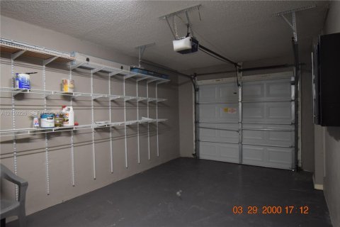 Touwnhouse à louer à Doral, Floride: 3 chambres, 176.33 m2 № 2428533 - photo 8