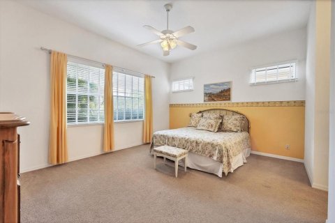 House in Lakewood Ranch, Florida 3 bedrooms, 176.42 sq.m. № 1734902 - photo 13