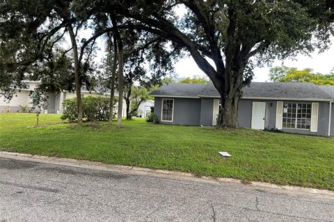 House in LaBelle, Florida 4 bedrooms, 196.21 sq.m. № 1726759 - photo 2