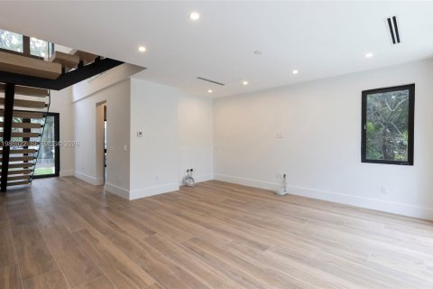 Купить виллу или дом в Корал-Гейблс, Флорида 4 спальни, № 2044790 - фото 6