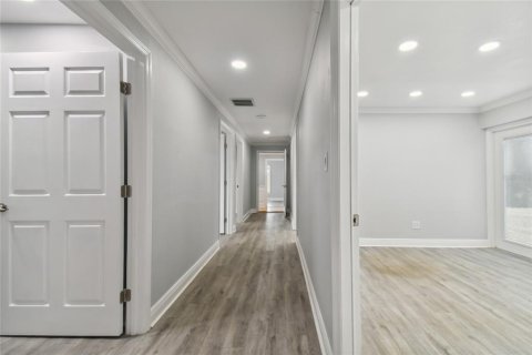 Снять в аренду коммерческую недвижимость в Лутц, Флорида 373.1м2, № 1667049 - фото 11