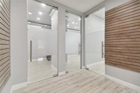 Снять в аренду коммерческую недвижимость в Лутц, Флорида 373.1м2, № 1667049 - фото 23